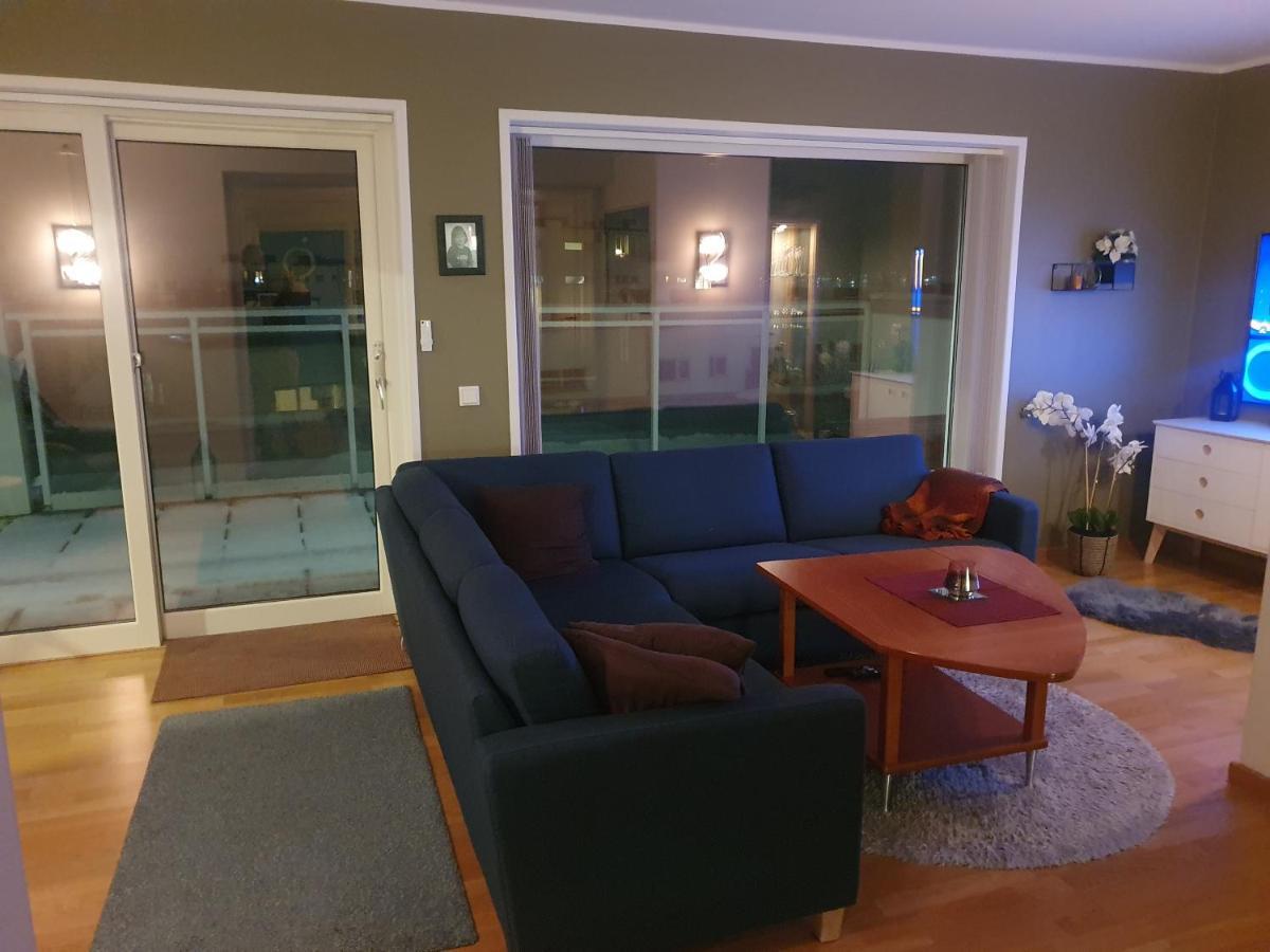Top Apartment *